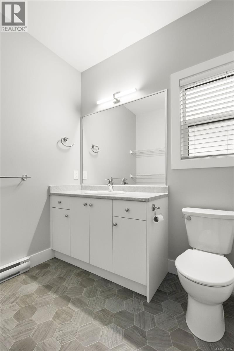  2911 Constellation Avenue, Langford