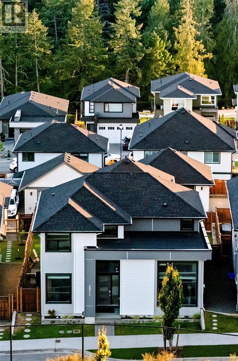  2911 Constellation Avenue, Langford