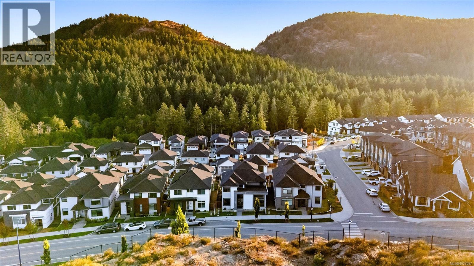  2911 Constellation Avenue, Langford