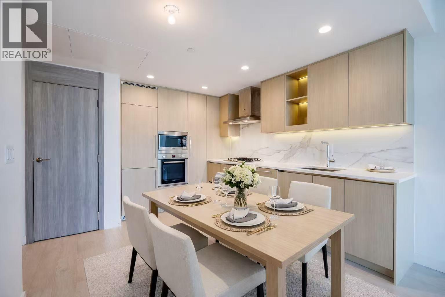 2306 4880 LOUGHEED HIGHWAY