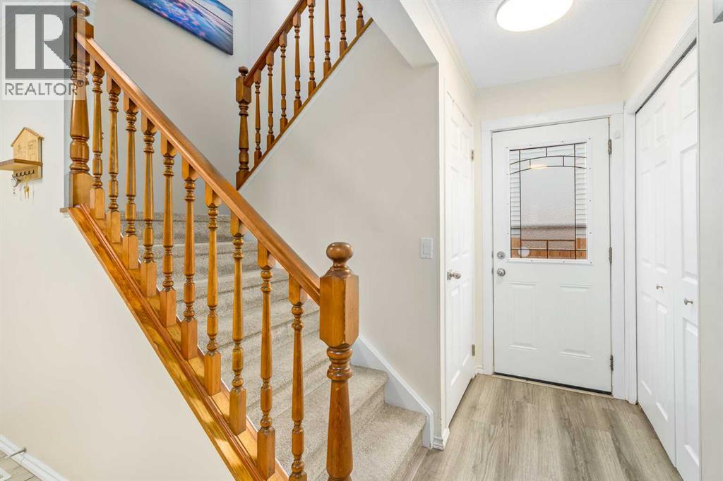 Single Family House for Sale in  Millrise Crescent SW Millrise Calgary 