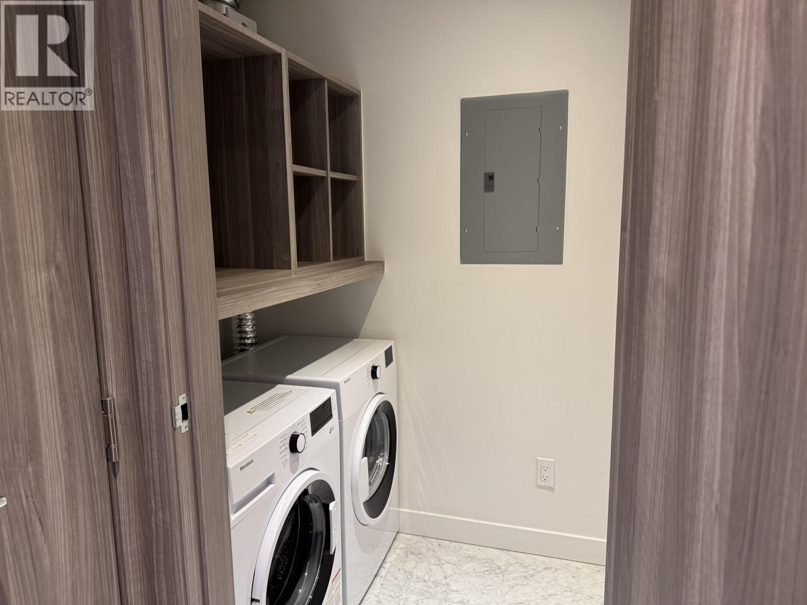 3703 4720 LOUGHEED HIGHWAY, Burnaby