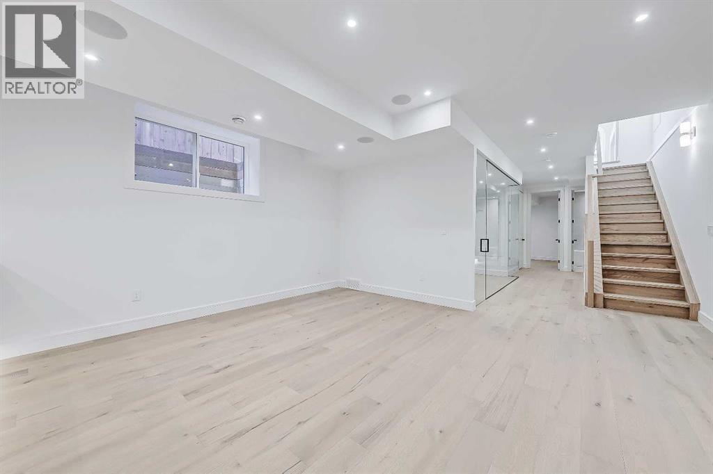 Single Family House for Sale in   Avenue SW Altadore Calgary 