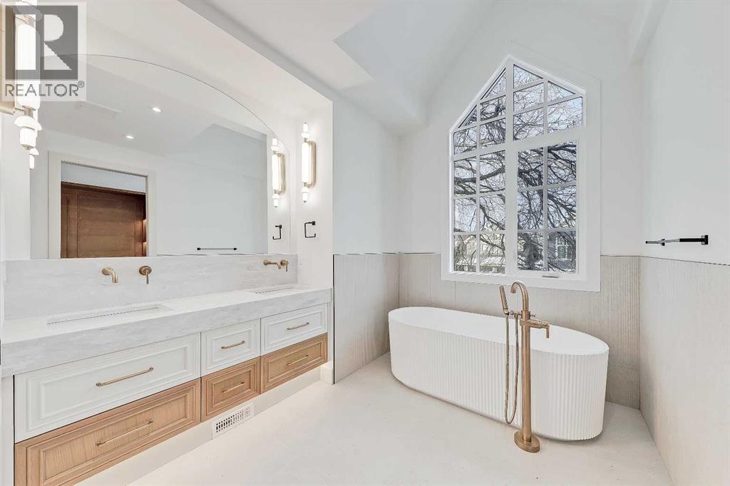 Single Family House for Sale in   Avenue SW Altadore Calgary 