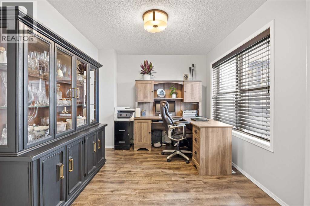 
          390 Cove Road
            <br/>
            <span>Chestermere</span>
            , 
            <span>AB</span>
             <span>T1X1J6</span>
         - Photo 6