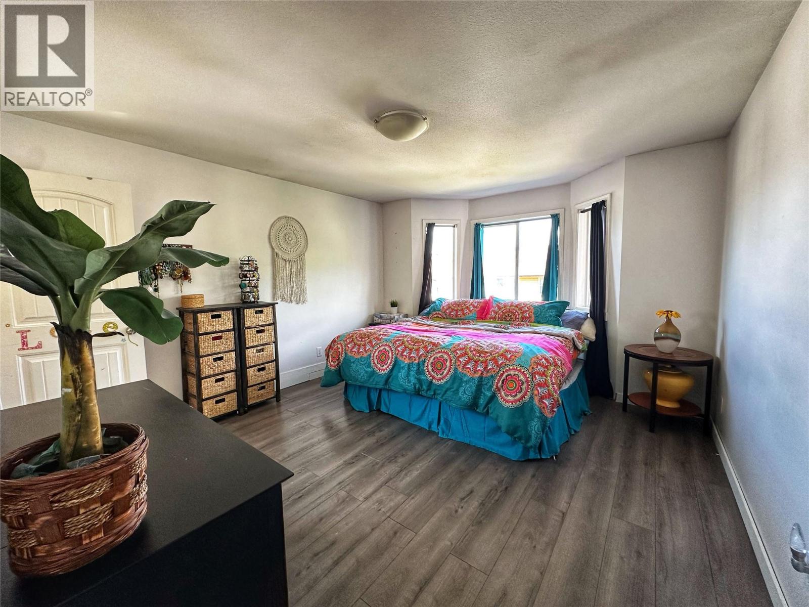 5 5901 Heritage Drive, Vernon