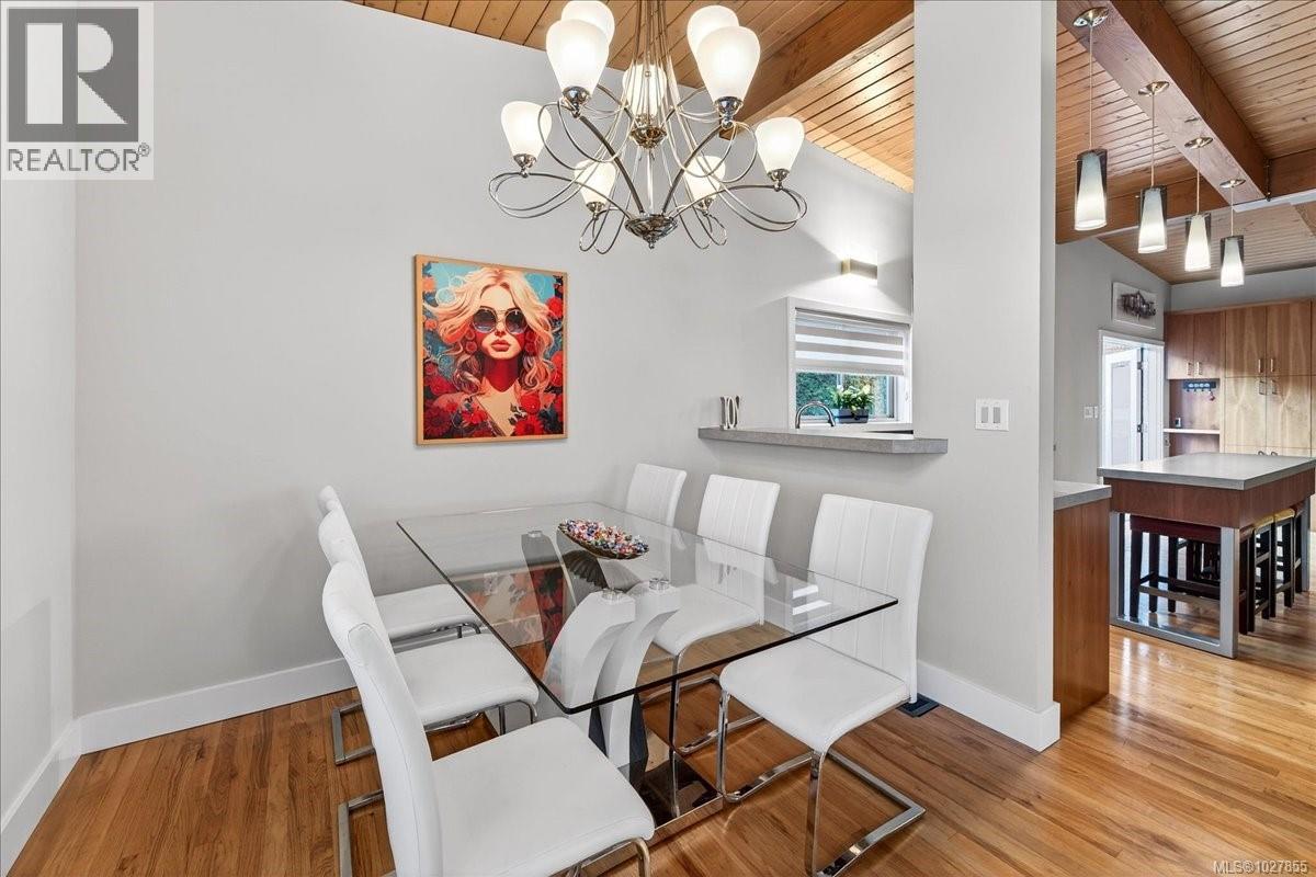  4348 Parkside Crescent, Saanich