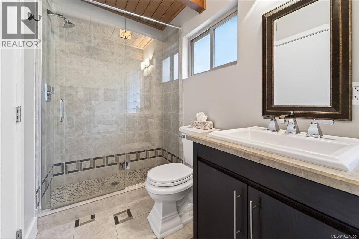  4348 Parkside Crescent, Saanich