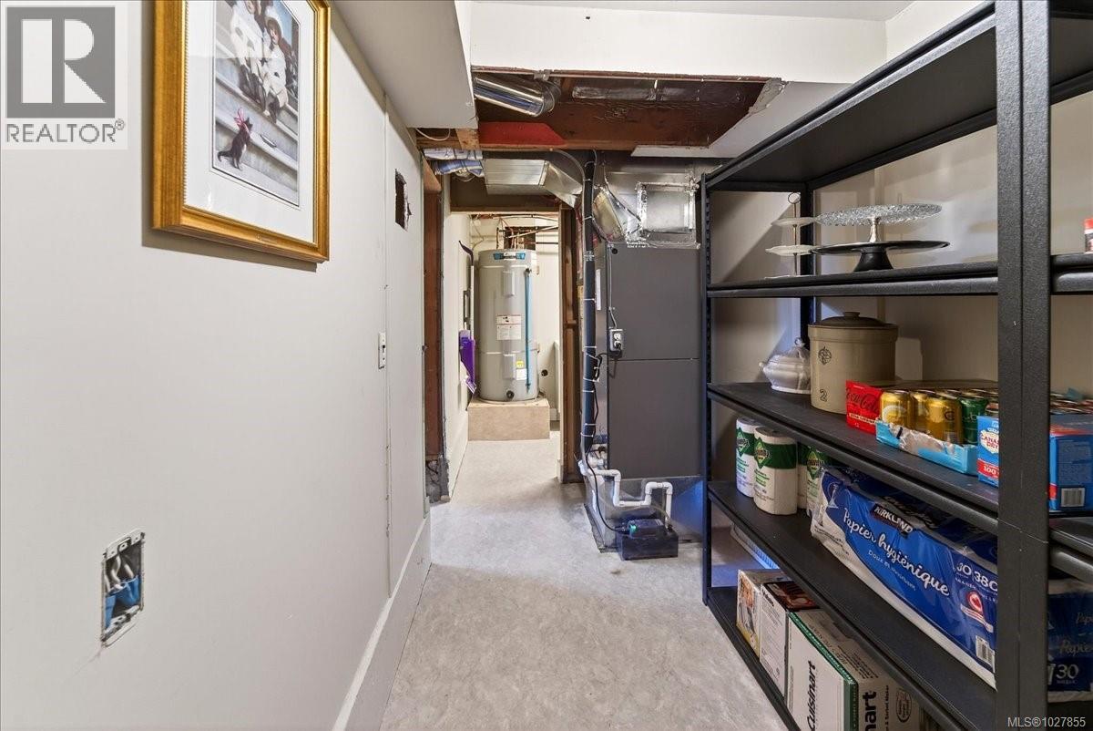  4348 Parkside Crescent, Saanich