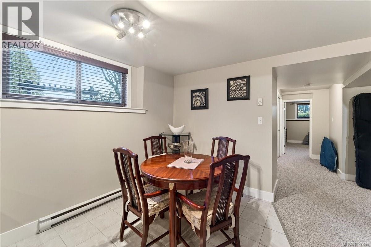  4348 Parkside Crescent, Saanich