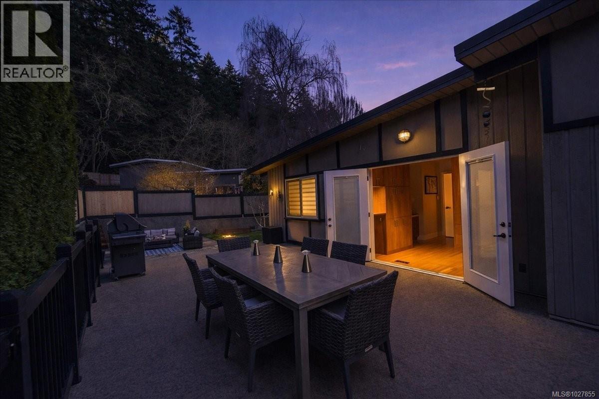  4348 Parkside Crescent, Saanich