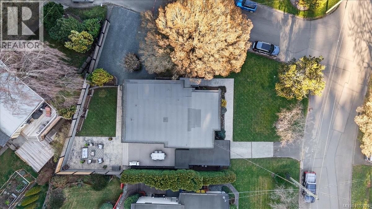  4348 Parkside Crescent, Saanich