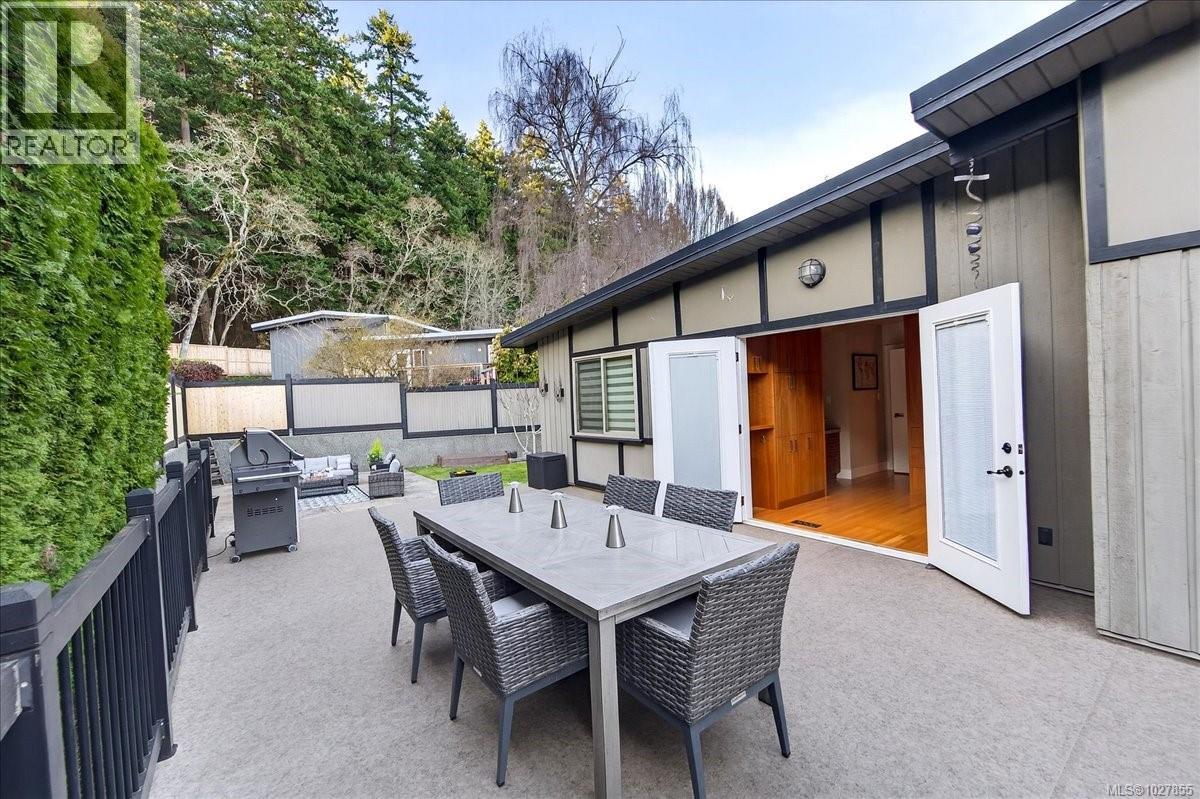  4348 Parkside Crescent, Saanich