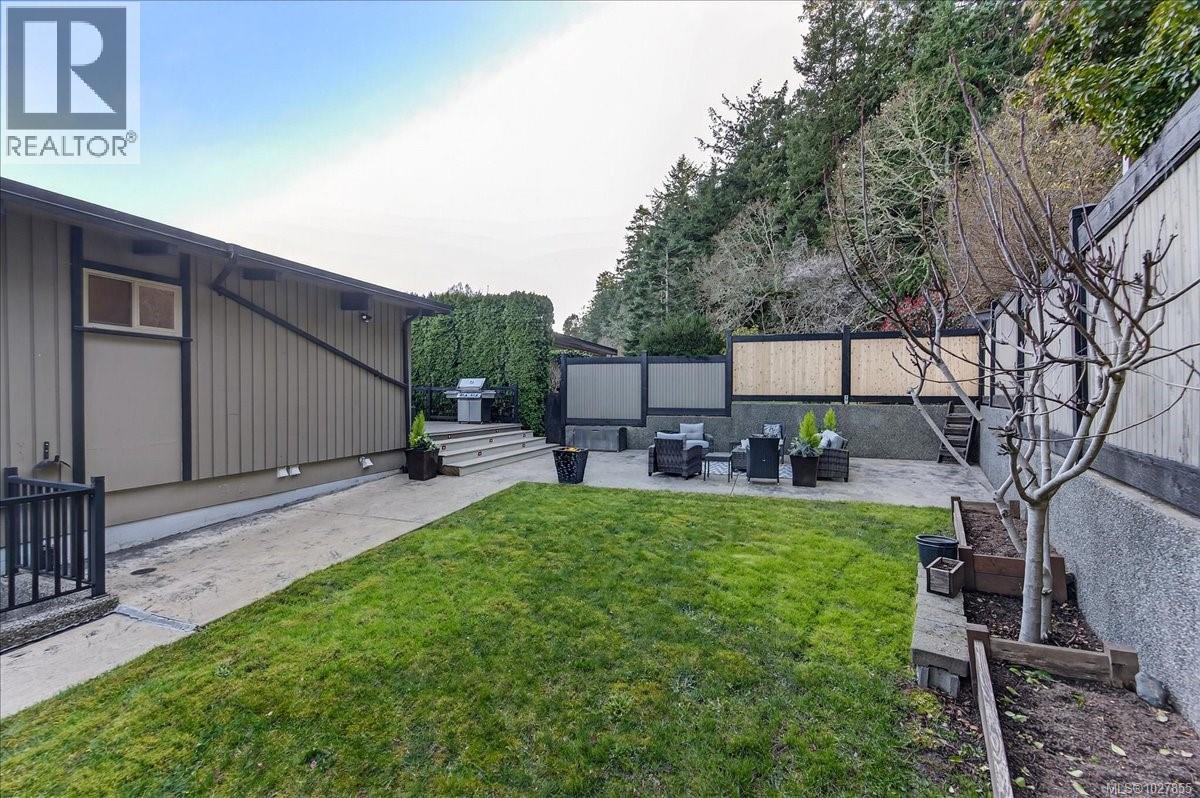  4348 Parkside Crescent, Saanich