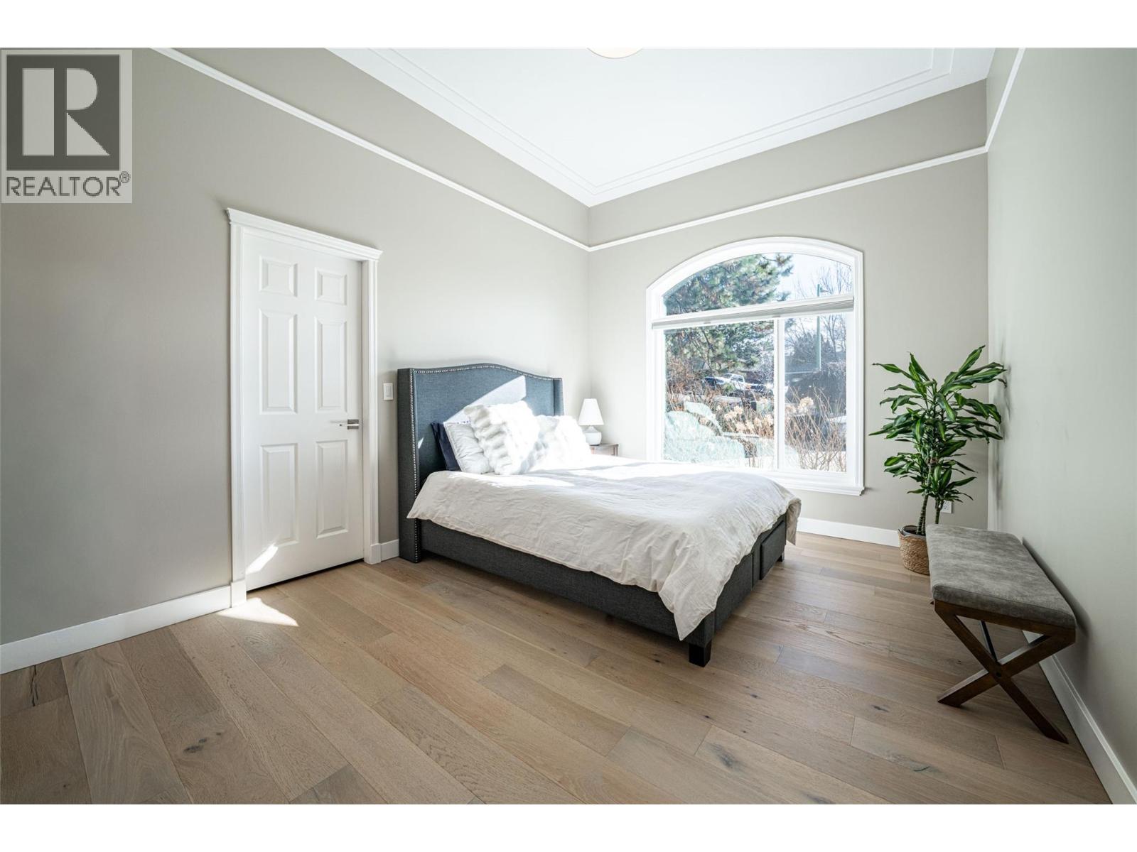  2102 Lillooet Court, Kelowna