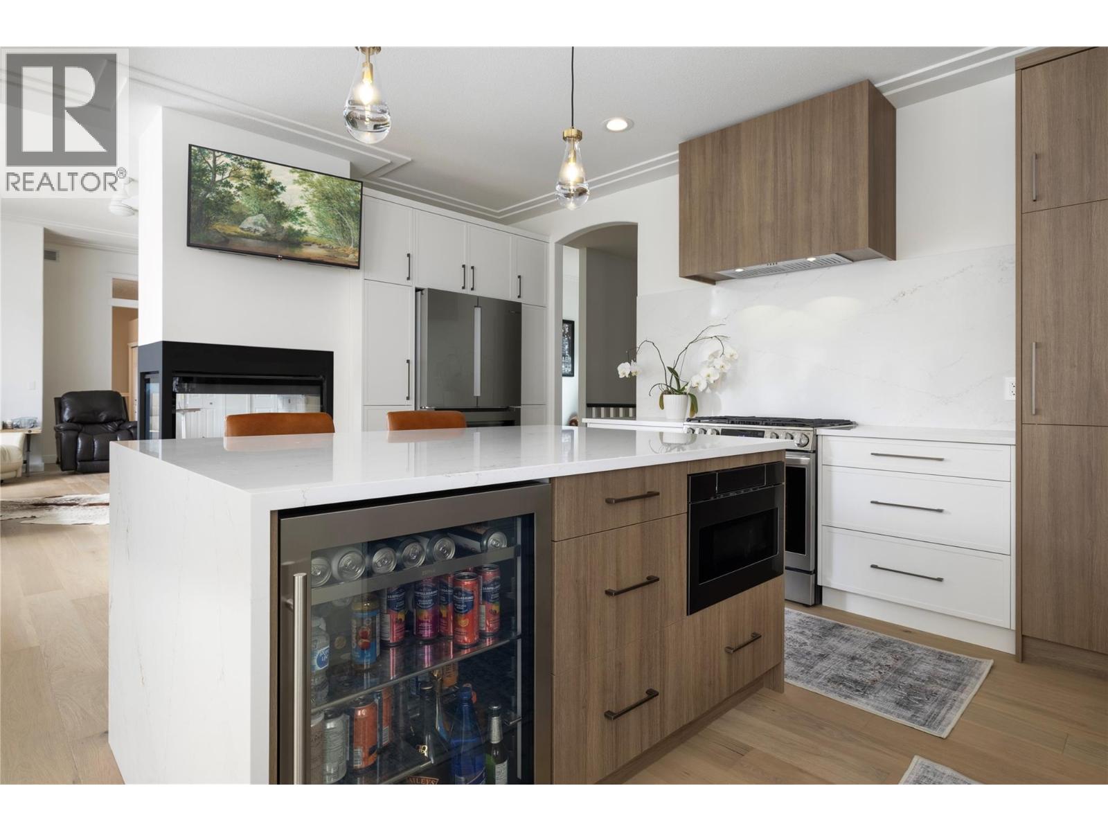  2102 Lillooet Court, Kelowna