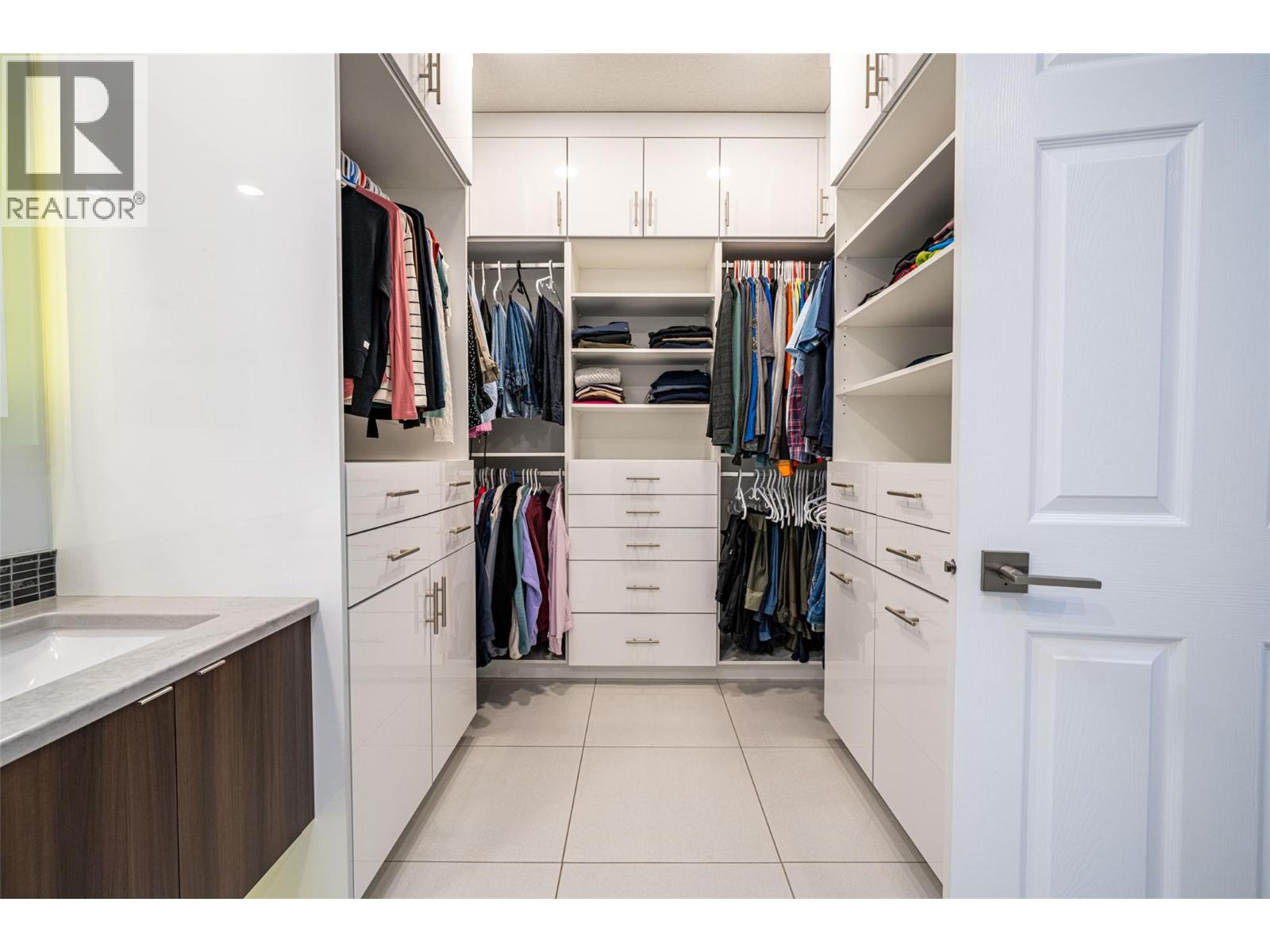  2102 Lillooet Court, Kelowna