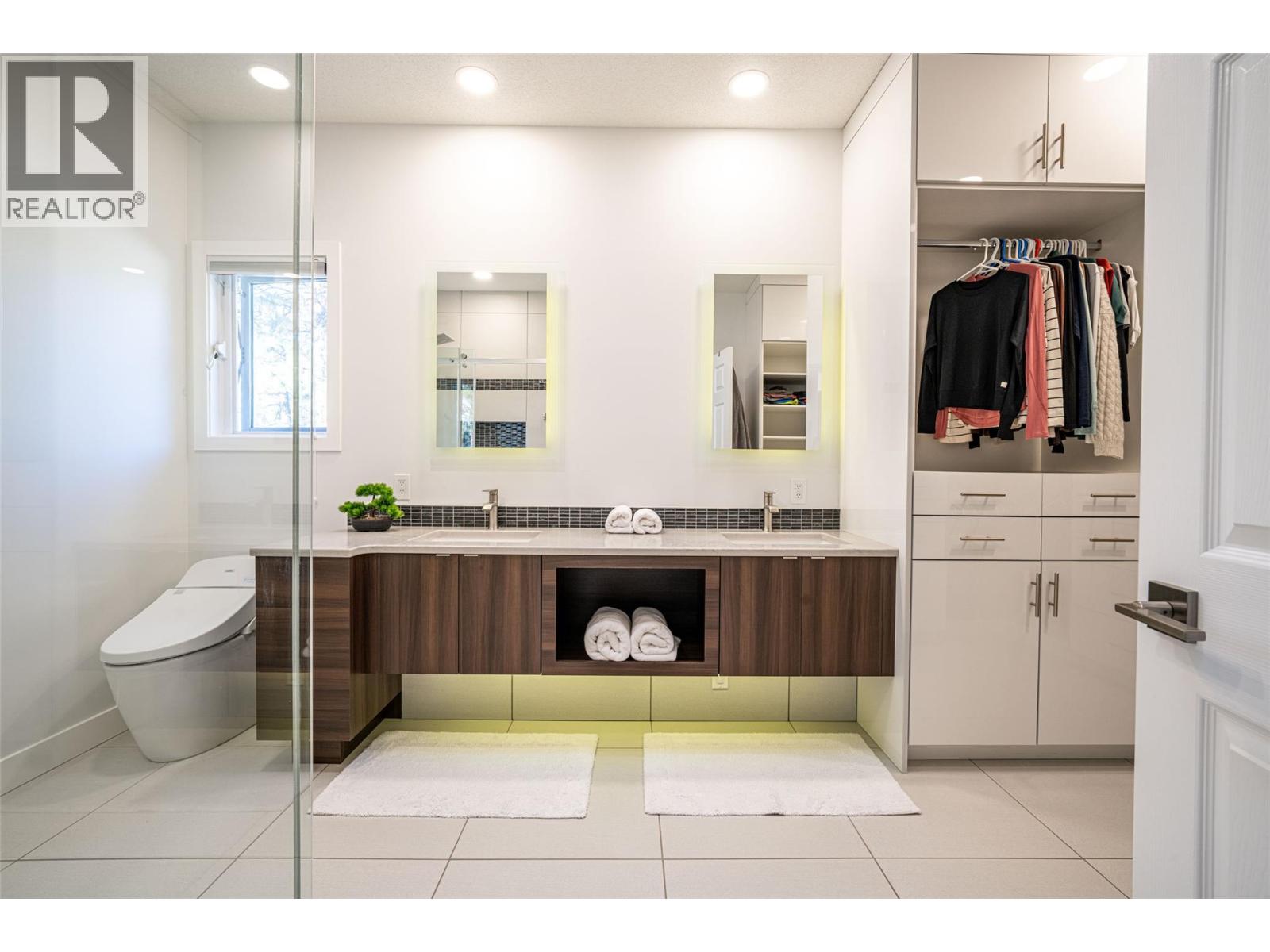  2102 Lillooet Court, Kelowna