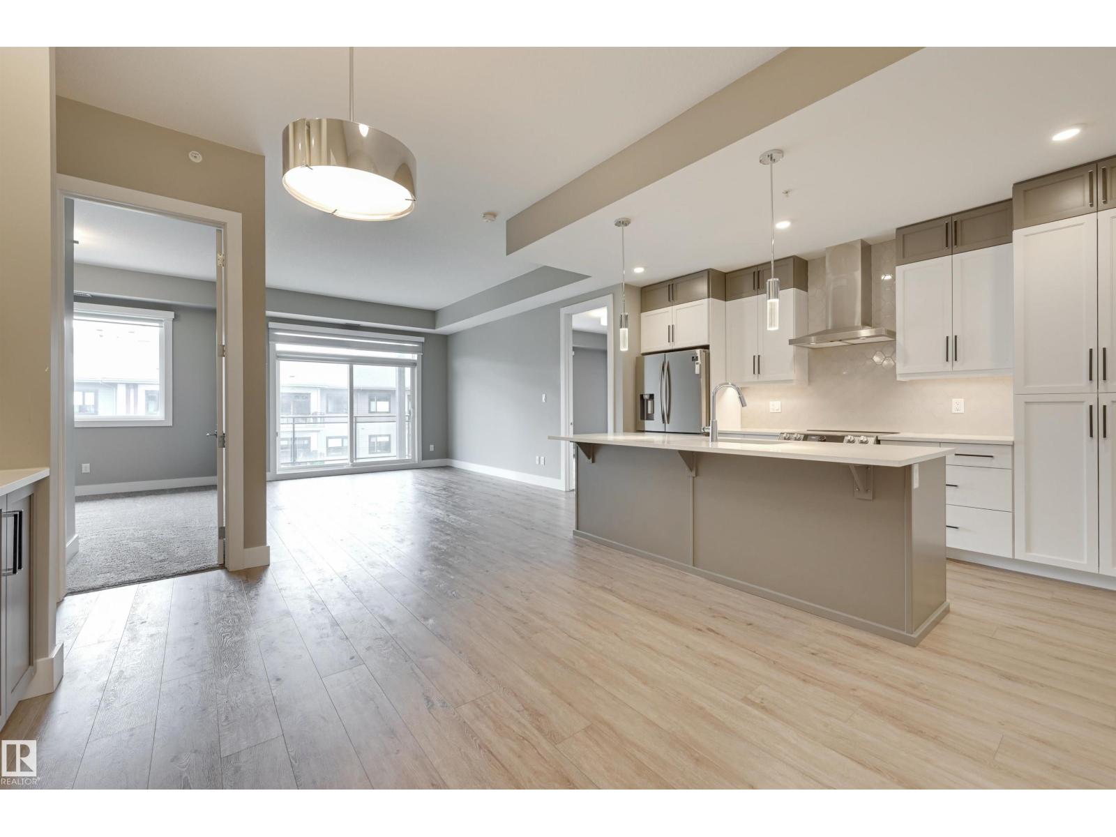 #406 528 Griesbach PR NW, Edmonton