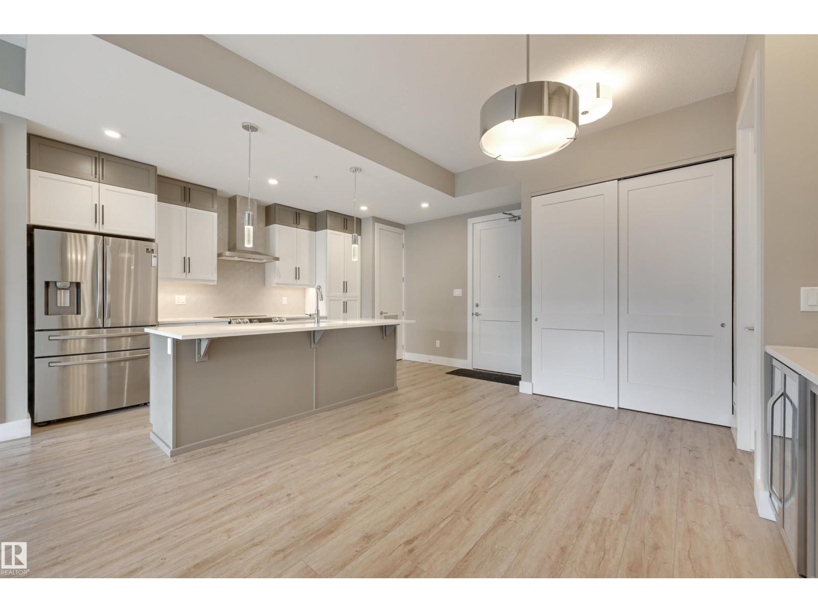 #406 528 Griesbach PR NW, Edmonton