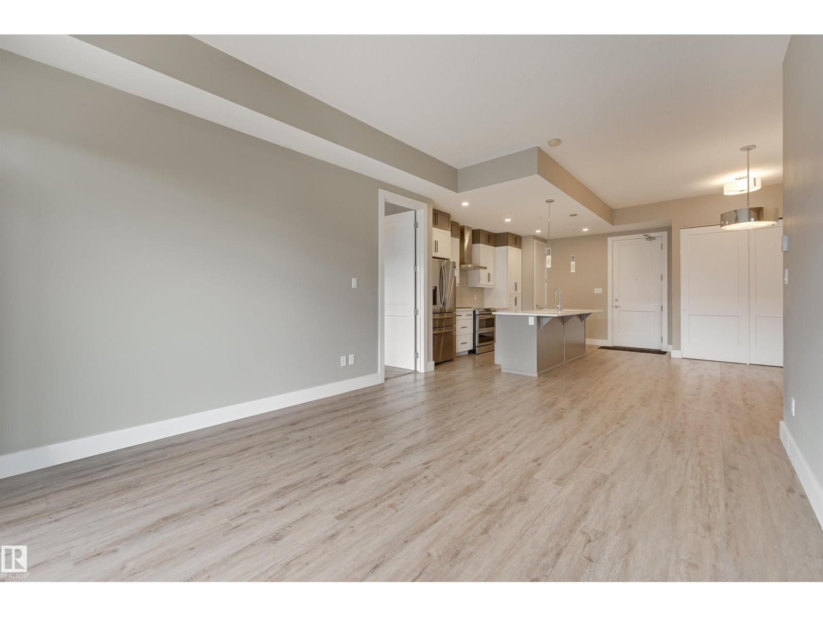 #406 528 Griesbach PR NW, Edmonton