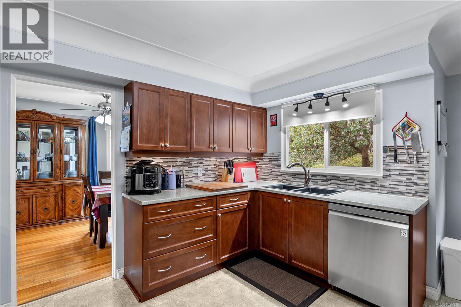  3560 Cedar Hill Road, Saanich