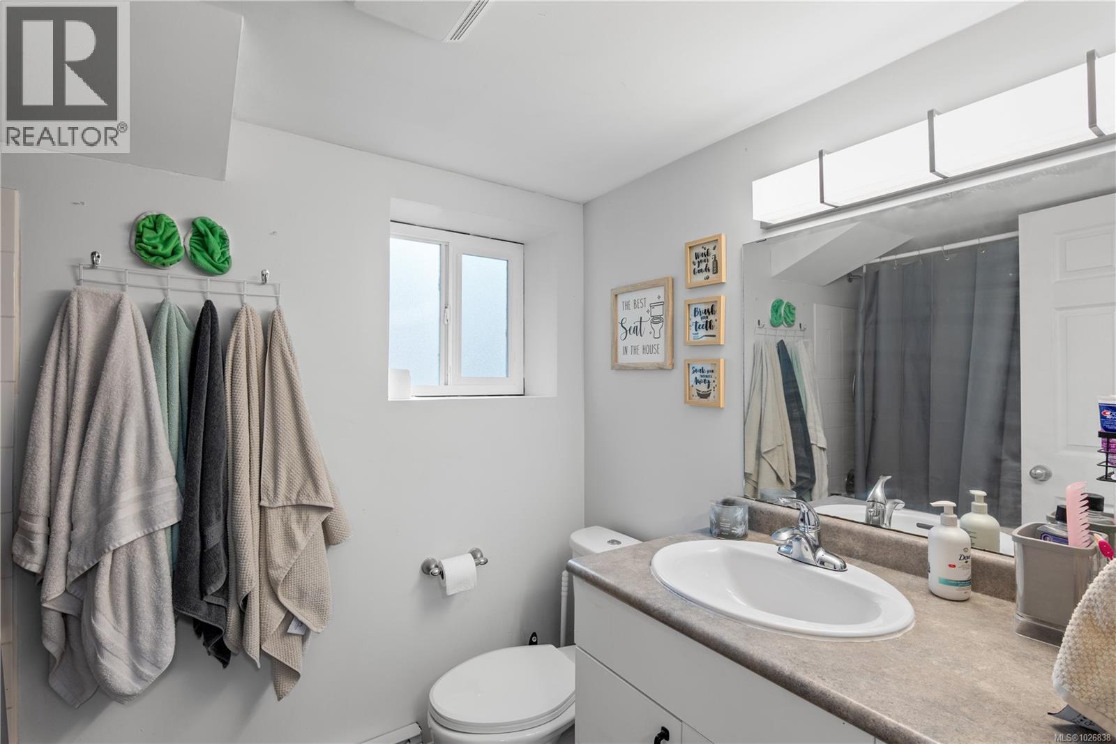  3560 Cedar Hill Road, Saanich