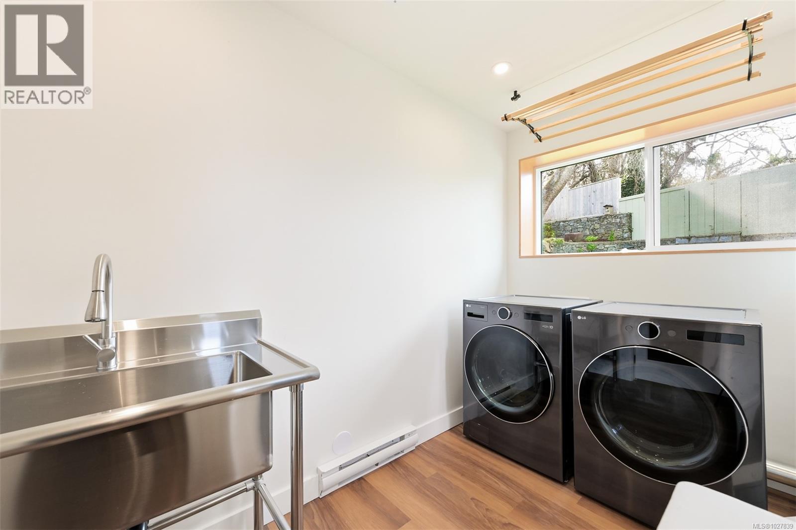  2011 Frederick Norris Road, Oak Bay