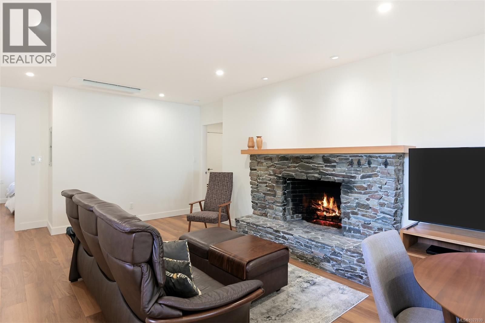  2011 Frederick Norris Road, Oak Bay