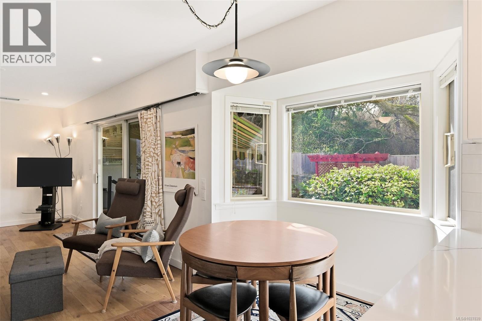  2011 Frederick Norris Road, Oak Bay