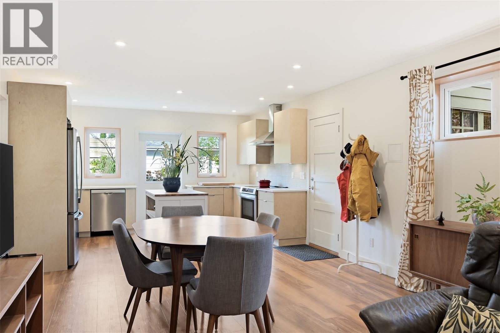  2011 Frederick Norris Road, Oak Bay