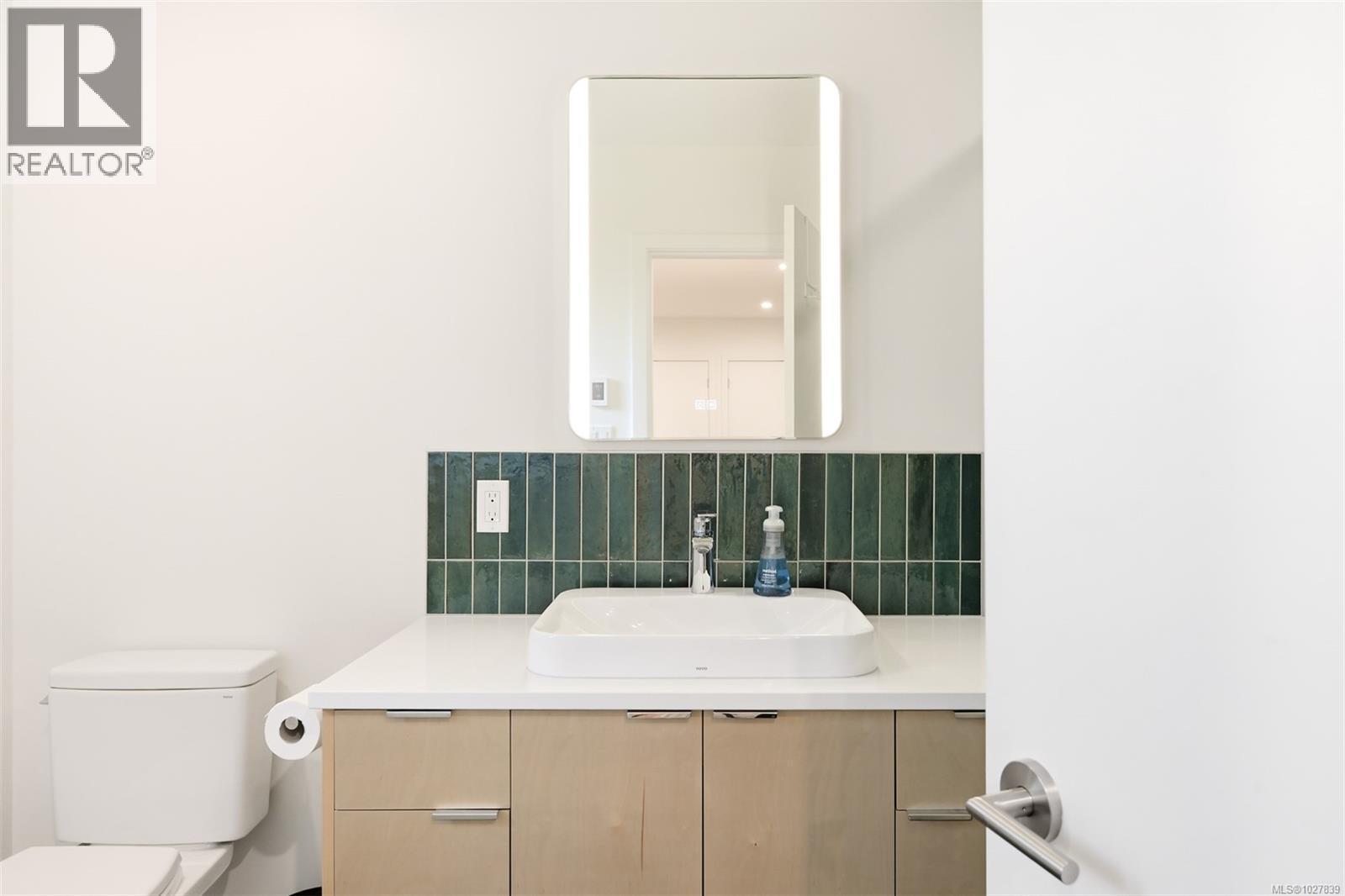  2011 Frederick Norris Road, Oak Bay