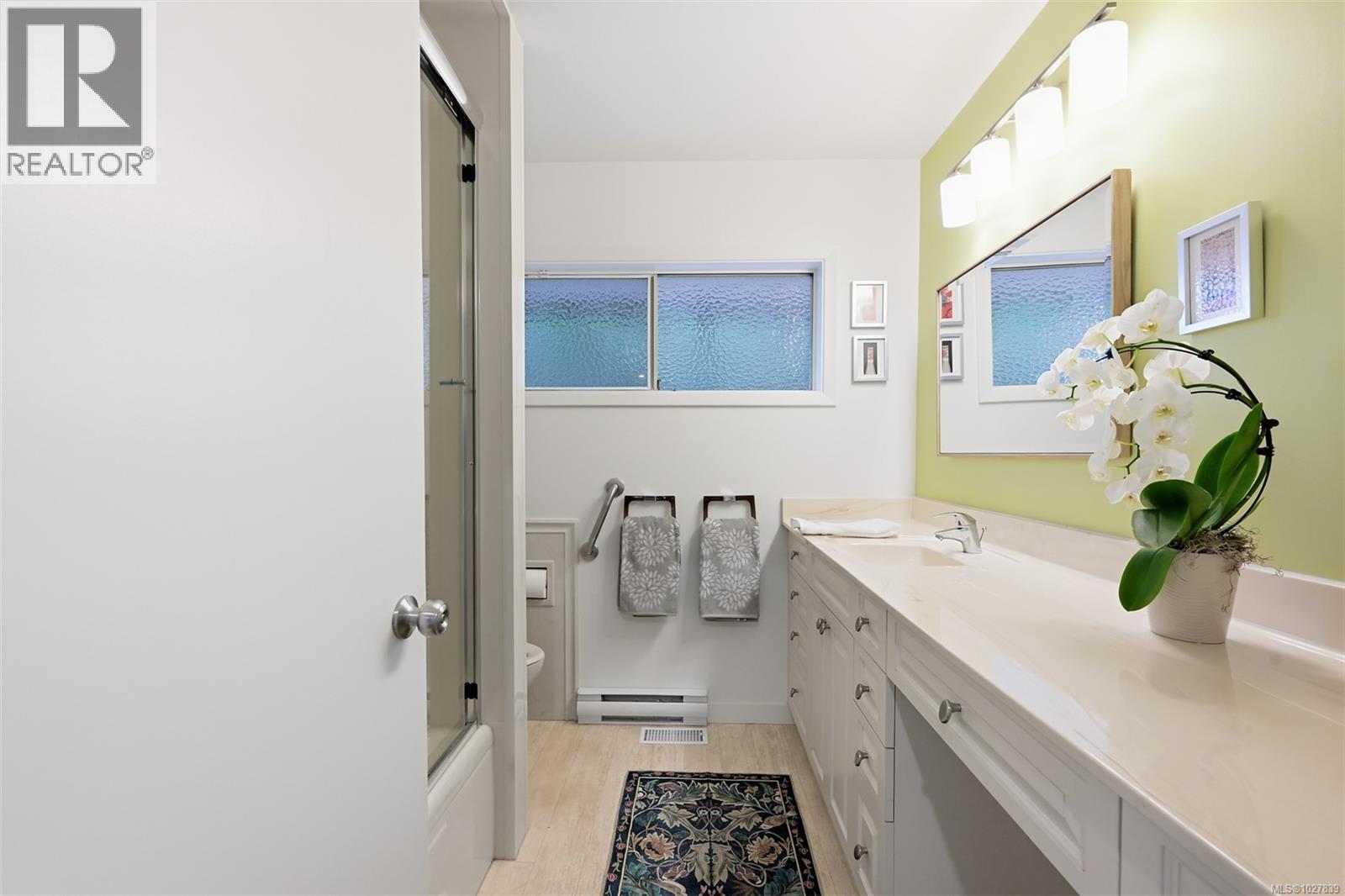  2011 Frederick Norris Road, Oak Bay