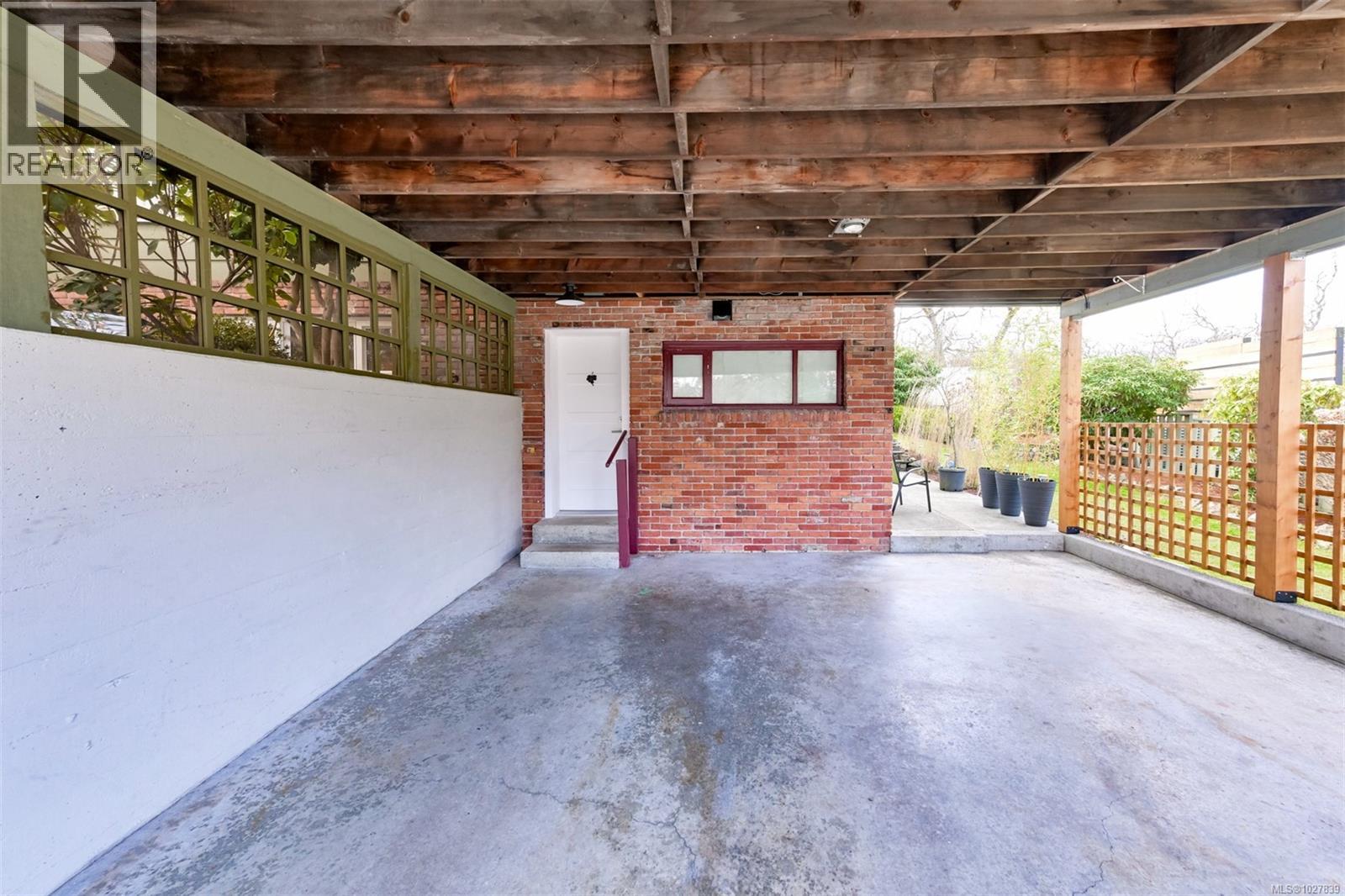  2011 Frederick Norris Road, Oak Bay