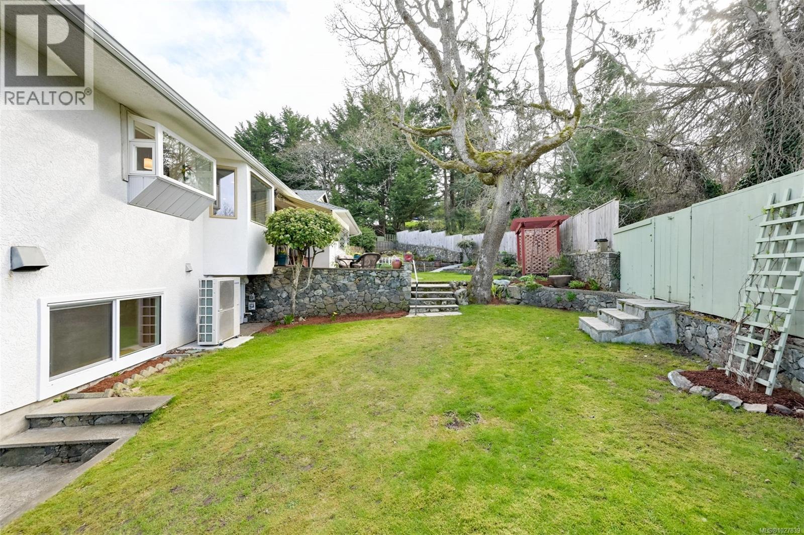  2011 Frederick Norris Road, Oak Bay