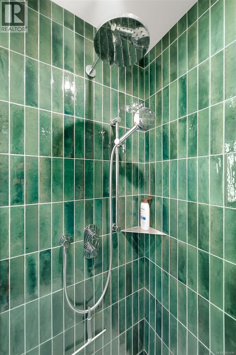  2011 Frederick Norris Road, Oak Bay