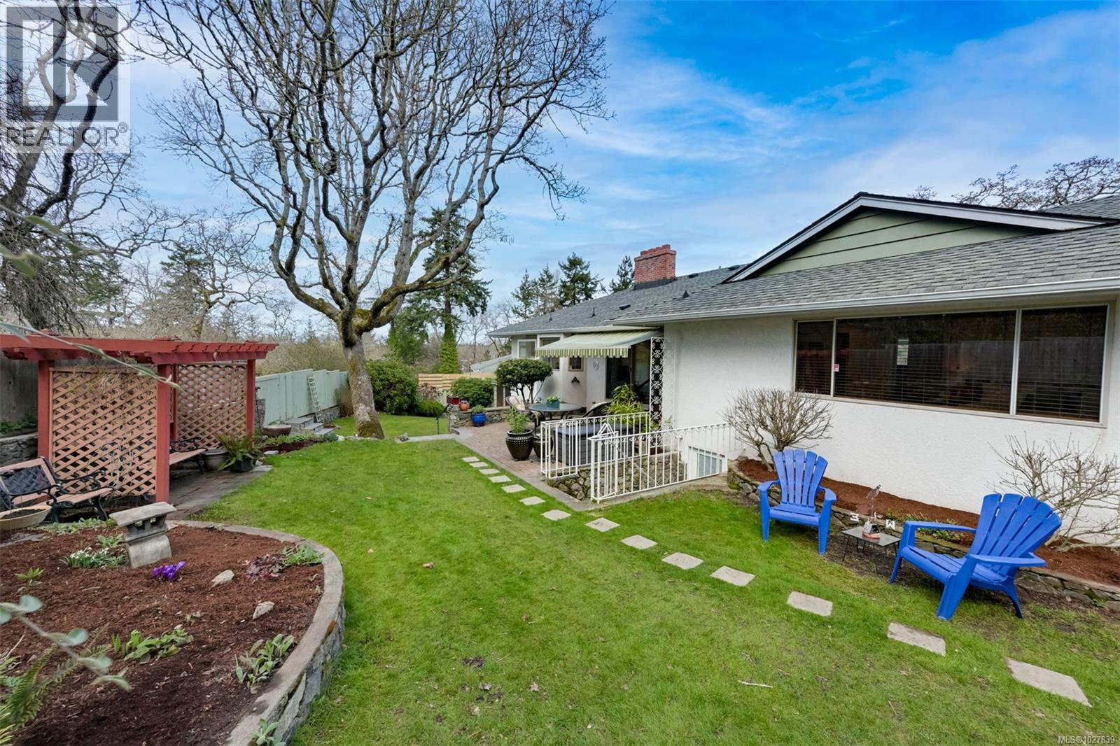  2011 Frederick Norris Road, Oak Bay