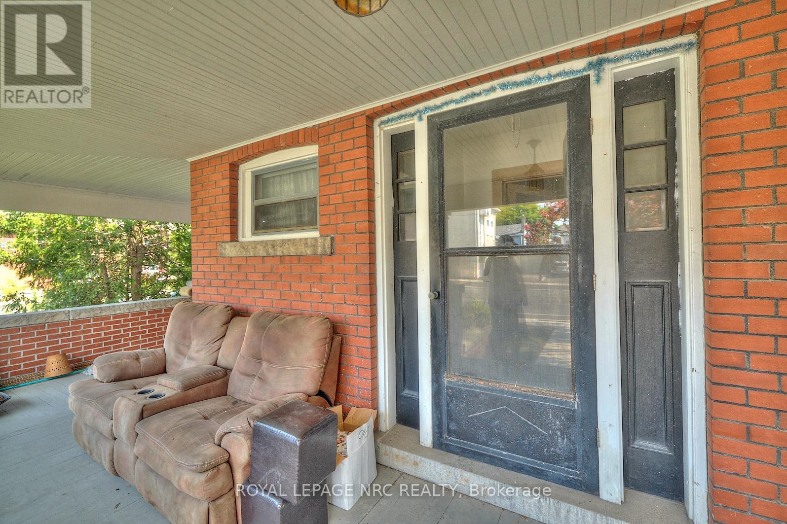 3758 MAIN STREET - 21