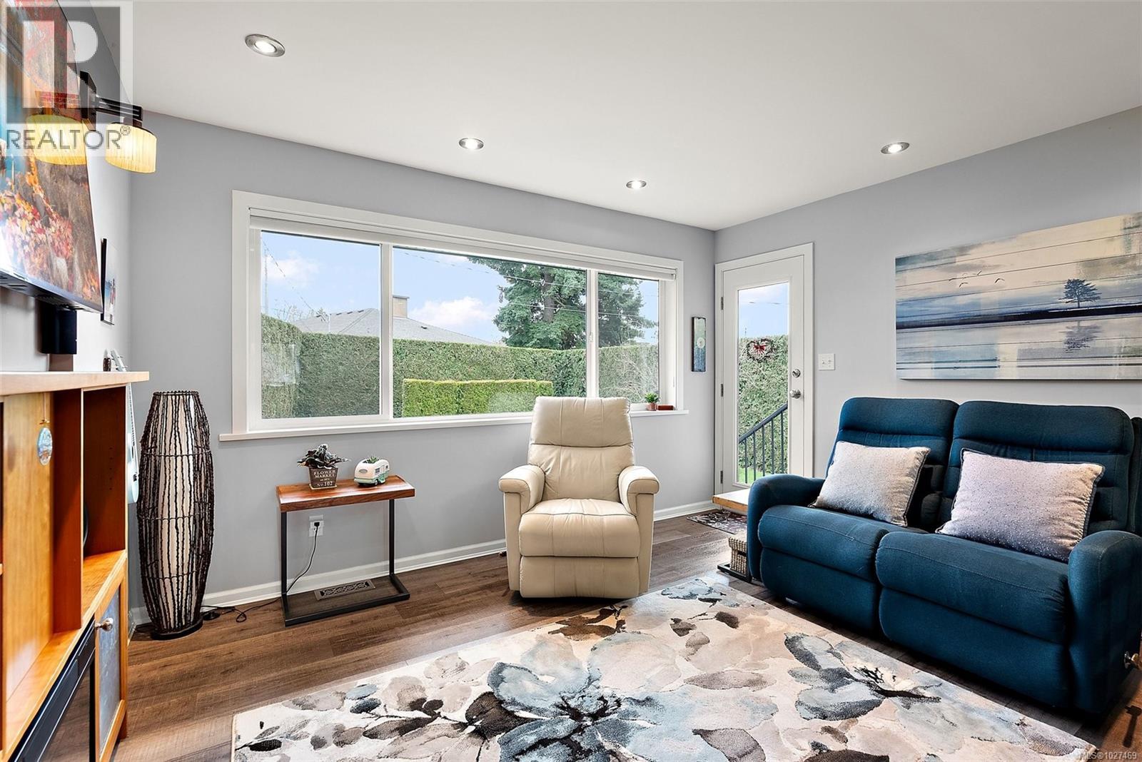  2861 Eastdowne Road, Oak Bay