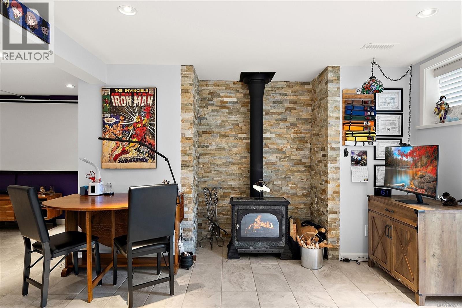  2861 Eastdowne Road, Oak Bay