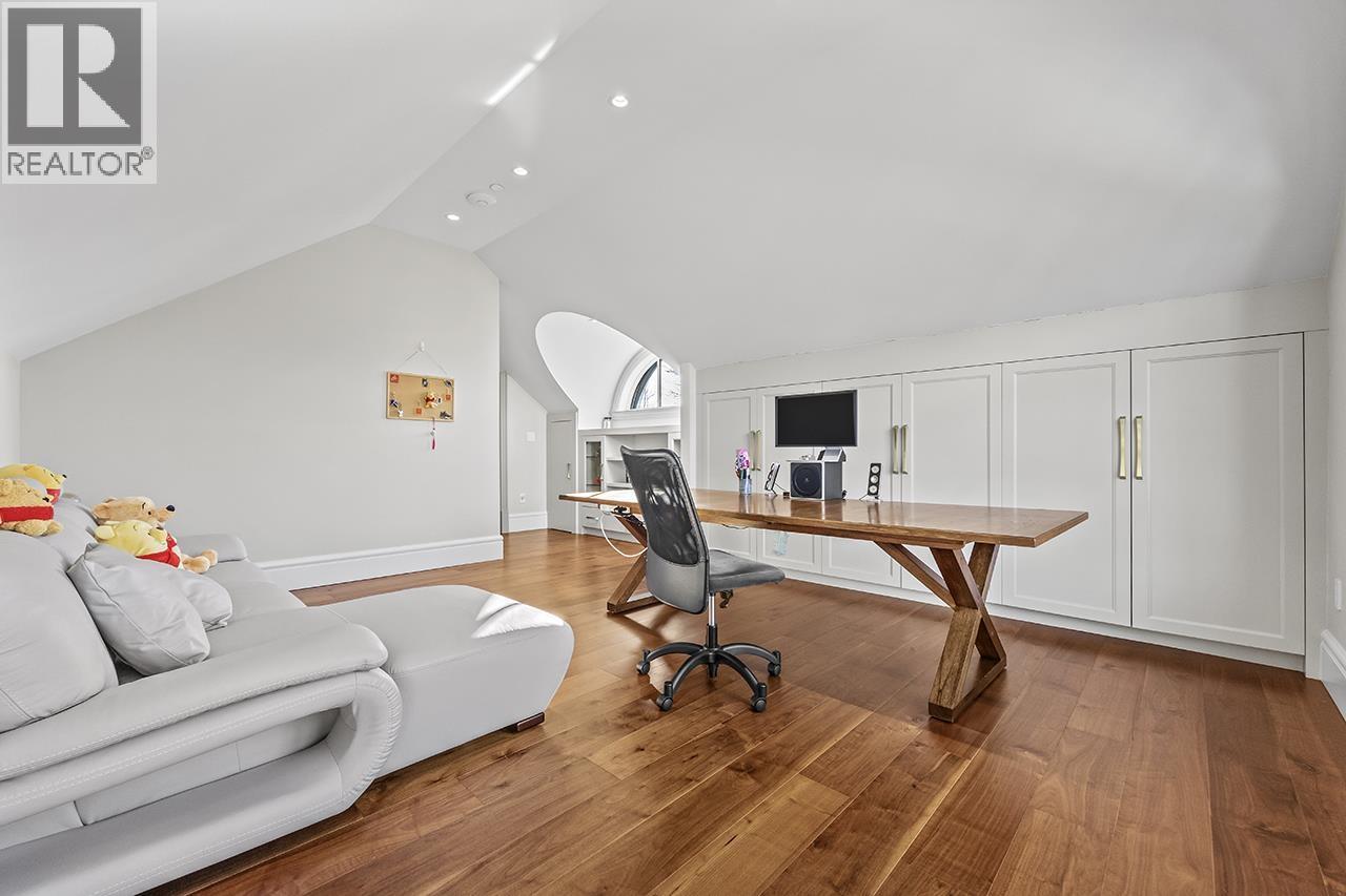 6886 ANGUS DRIVE, Vancouver