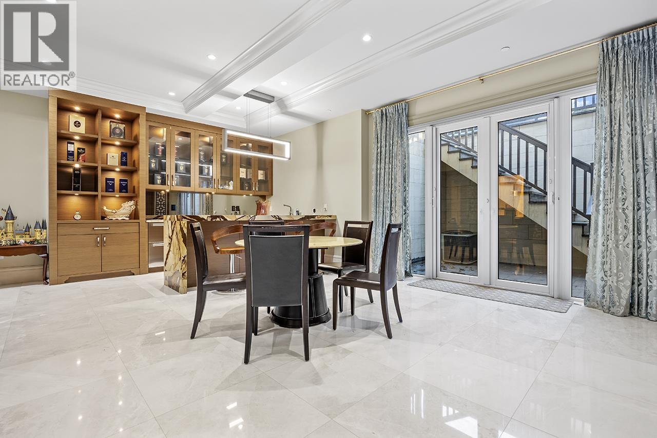 6886 ANGUS DRIVE, Vancouver