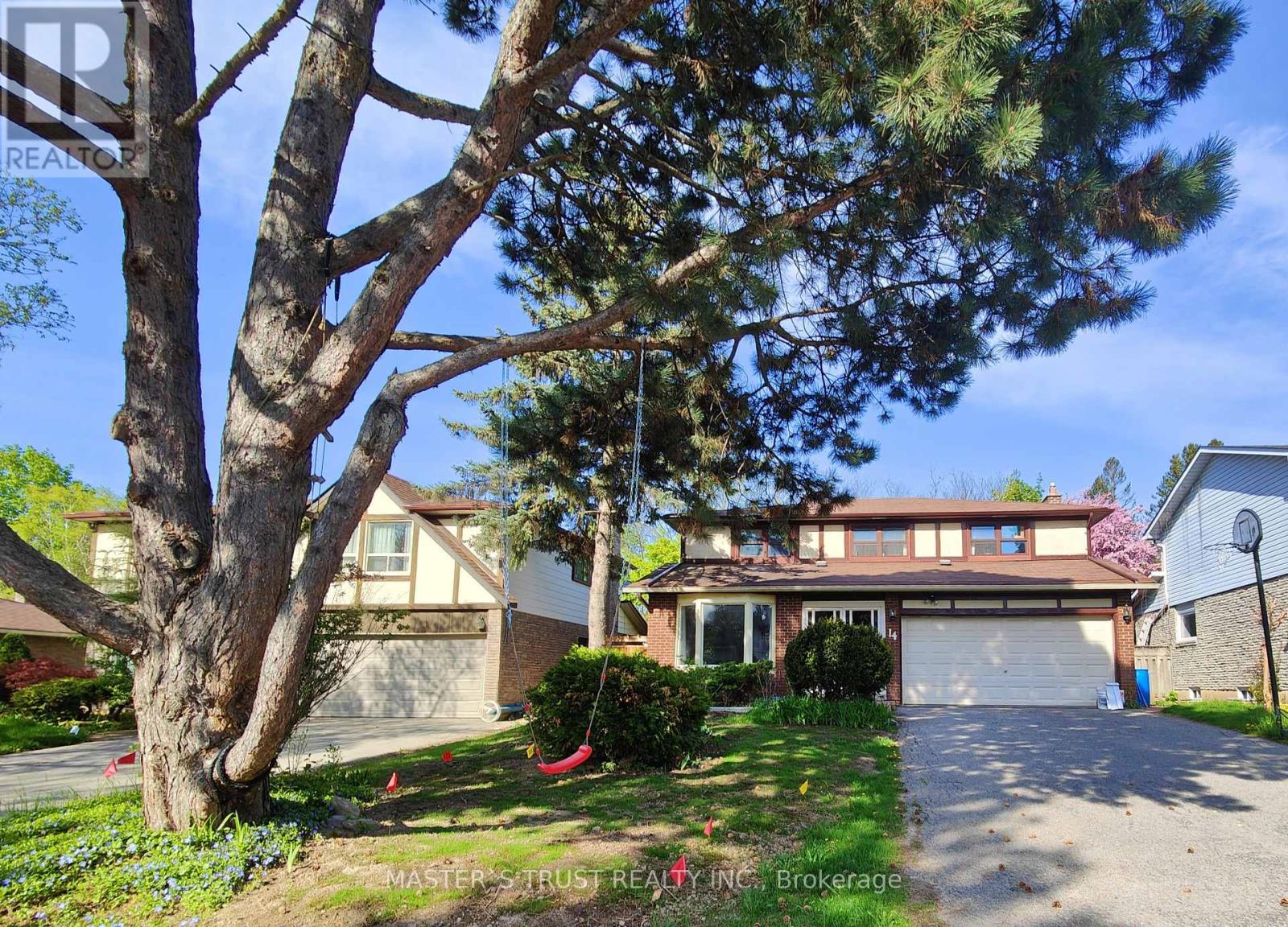 14 SUMMERFELDT CRESCENT