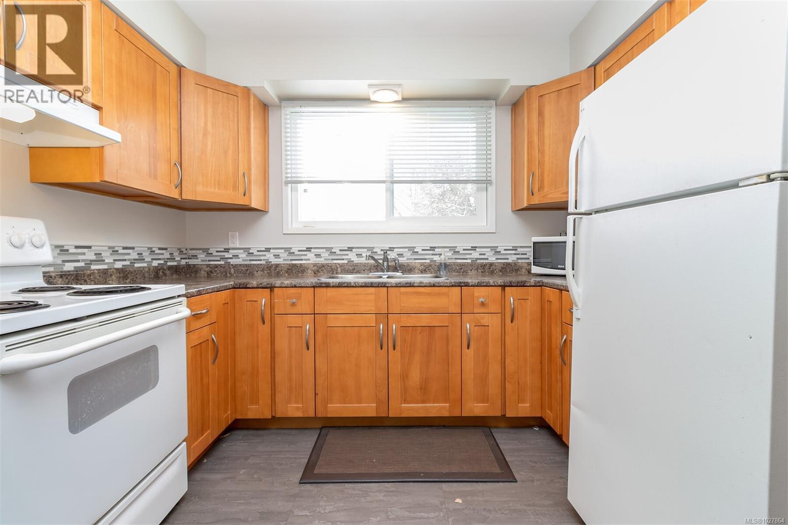 1116 Thunderbird Dr, Nanaimo