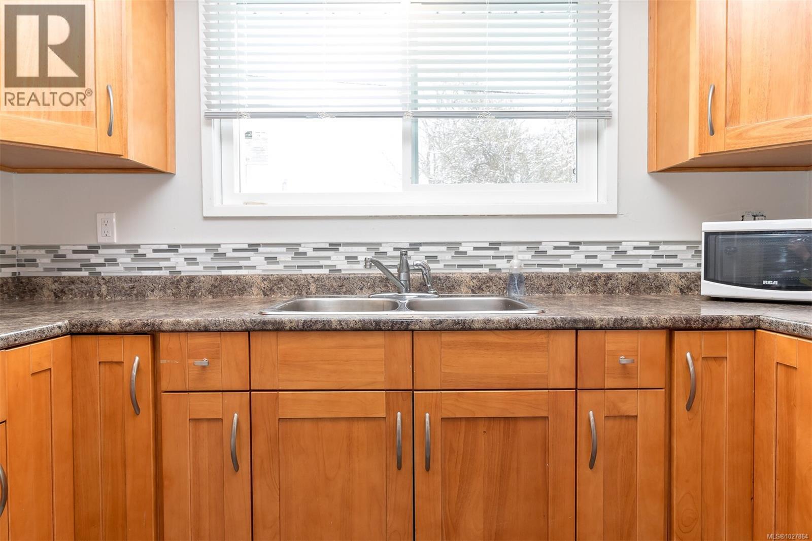 1116 Thunderbird Dr, Nanaimo