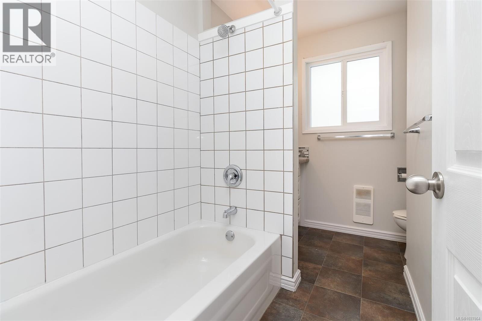 1116 Thunderbird Dr, Nanaimo