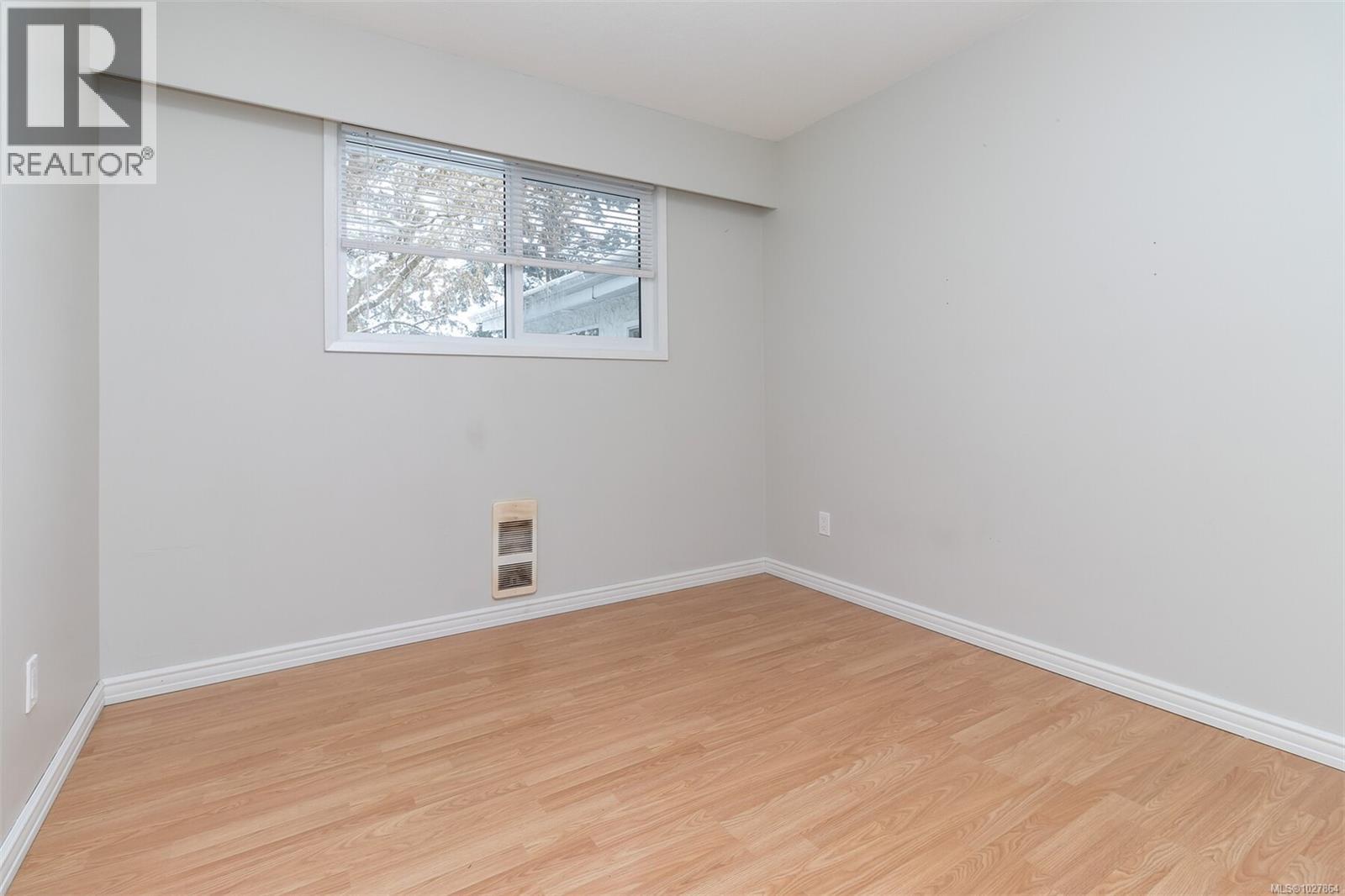 1116 Thunderbird Dr, Nanaimo