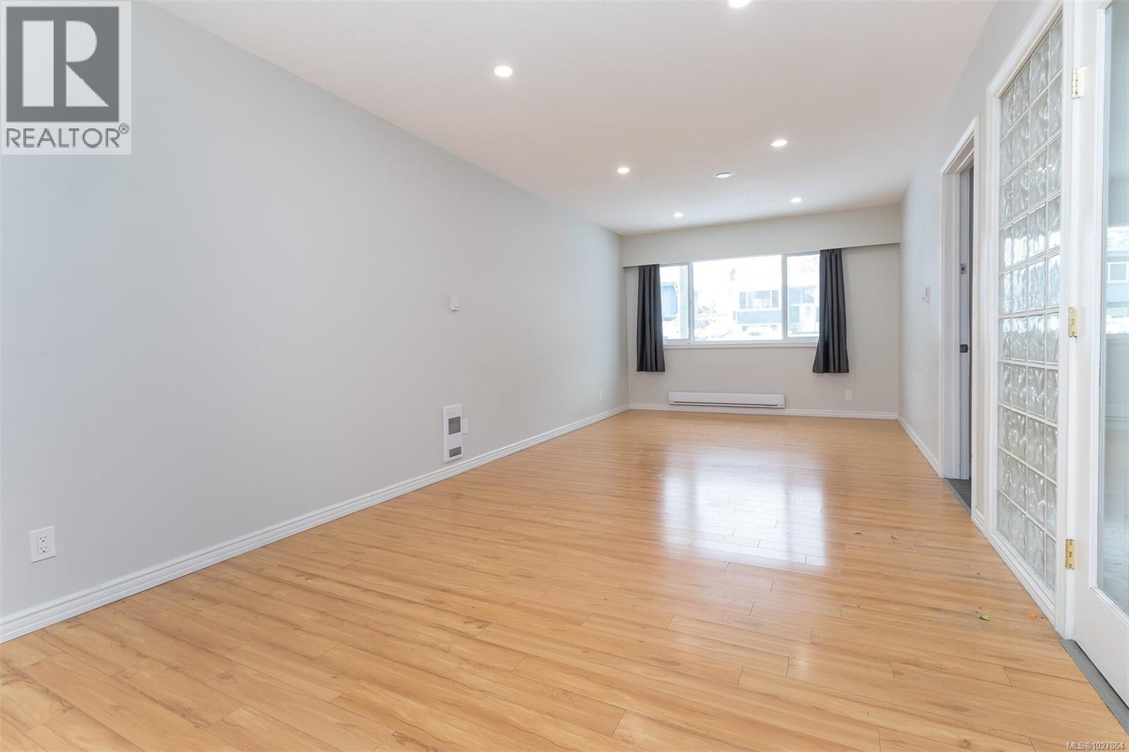 1116 Thunderbird Dr, Nanaimo