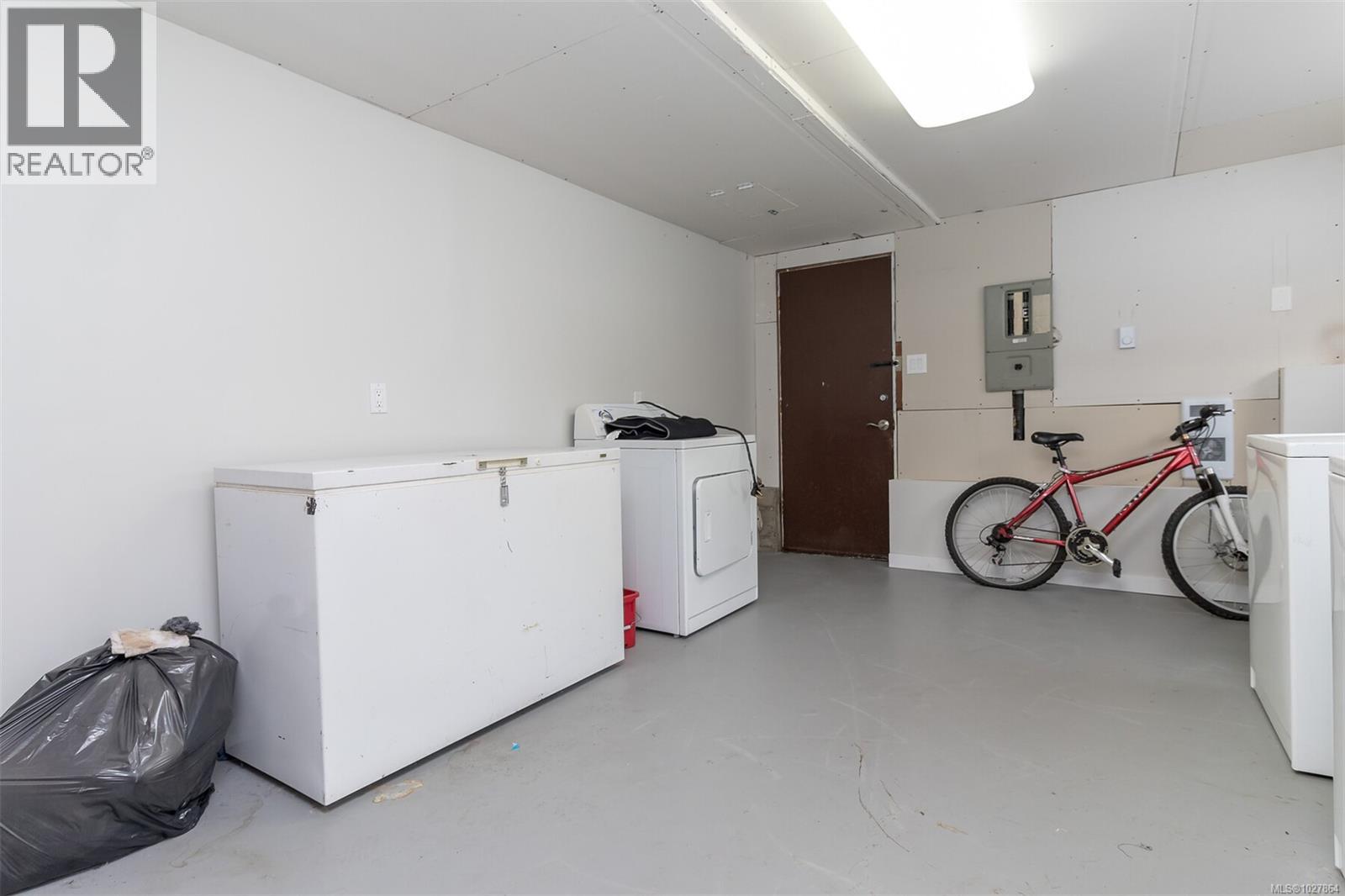 1116 Thunderbird Dr, Nanaimo