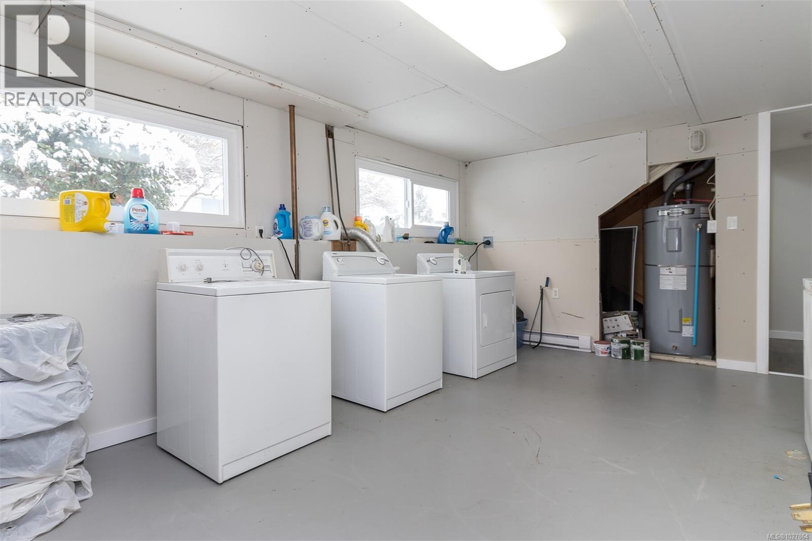1116 Thunderbird Dr - 48